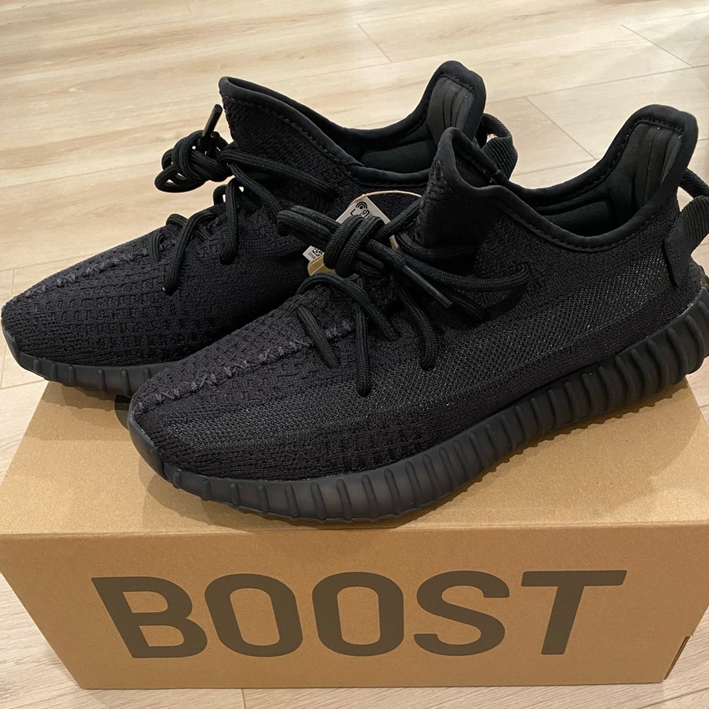 Yeezy Boost 350 V2 Onyx